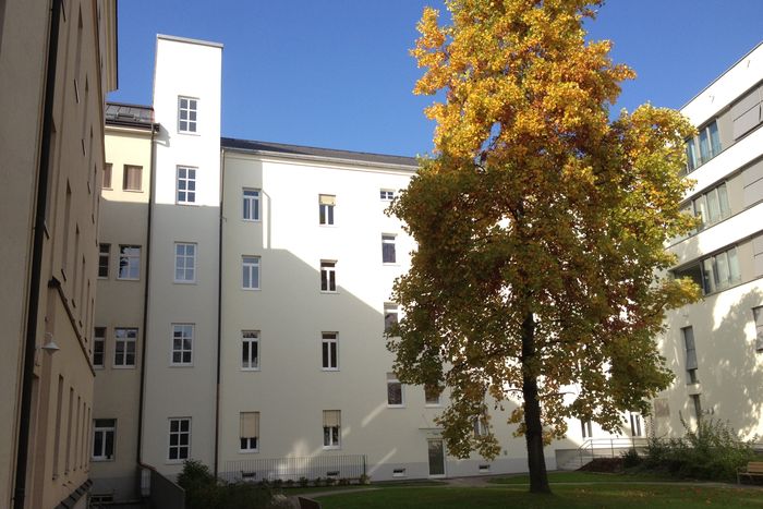 Kloster der Barmh. Schwestern v. hl. Kreuz, Umbau / Sanierung